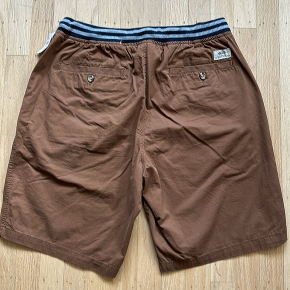 Vans men’s casual shorts, brown, size medium - Picture 3 of 3
